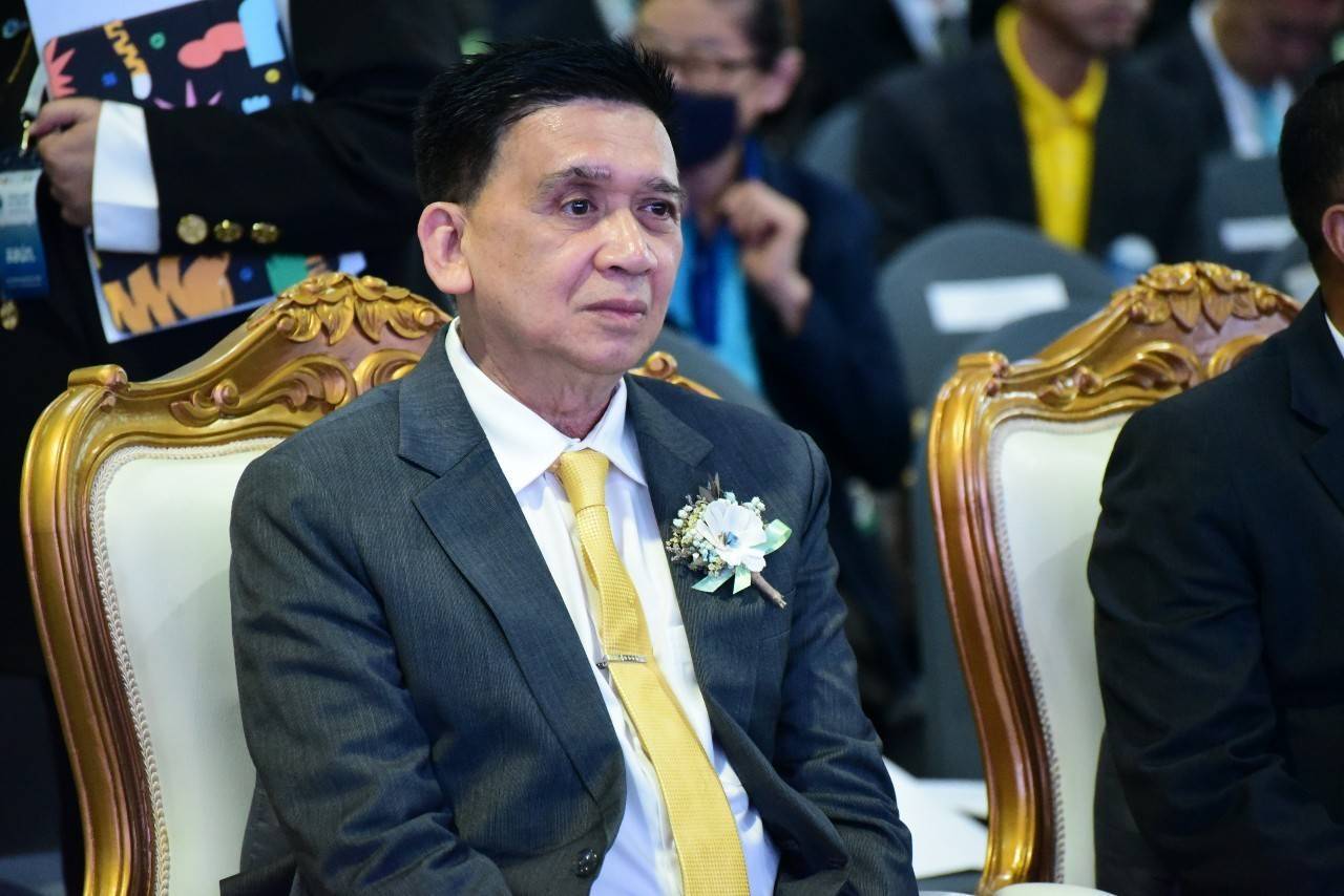 Rus pikap pul uchun jinsiy aloqa video Klitoris jinsiy olatni ip yuboradi