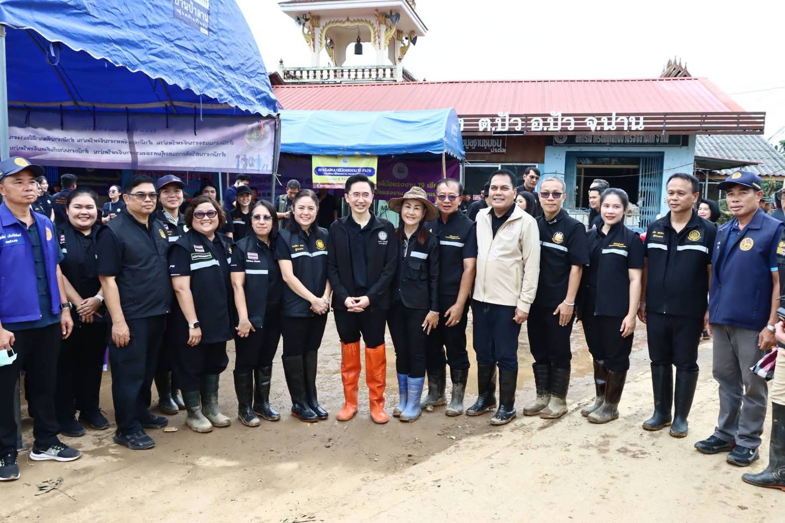 ‘จุลพันธ์’ ห่วงใยชาวน่าน ‘พิพัฒน์ชัย’ ลงพื้นที่ตรวจเยี่ยมศูนย์ “ซ่อม สร้าง สุข” อ.ปัว ผนึกกำลัง 17 จังหวัดภาคเหนือ เร่งช่วยเหลือผู้ประสบอุทกภัย